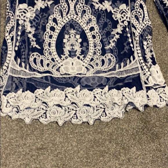 Sheer shirt - Picture 3 of 3